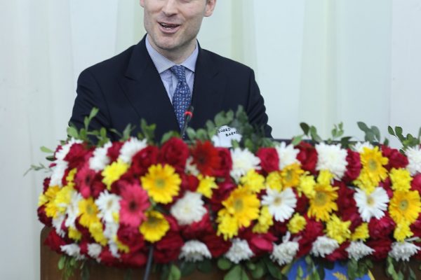 5b13f1de-a8f7-4a05-b174-85b367efc813